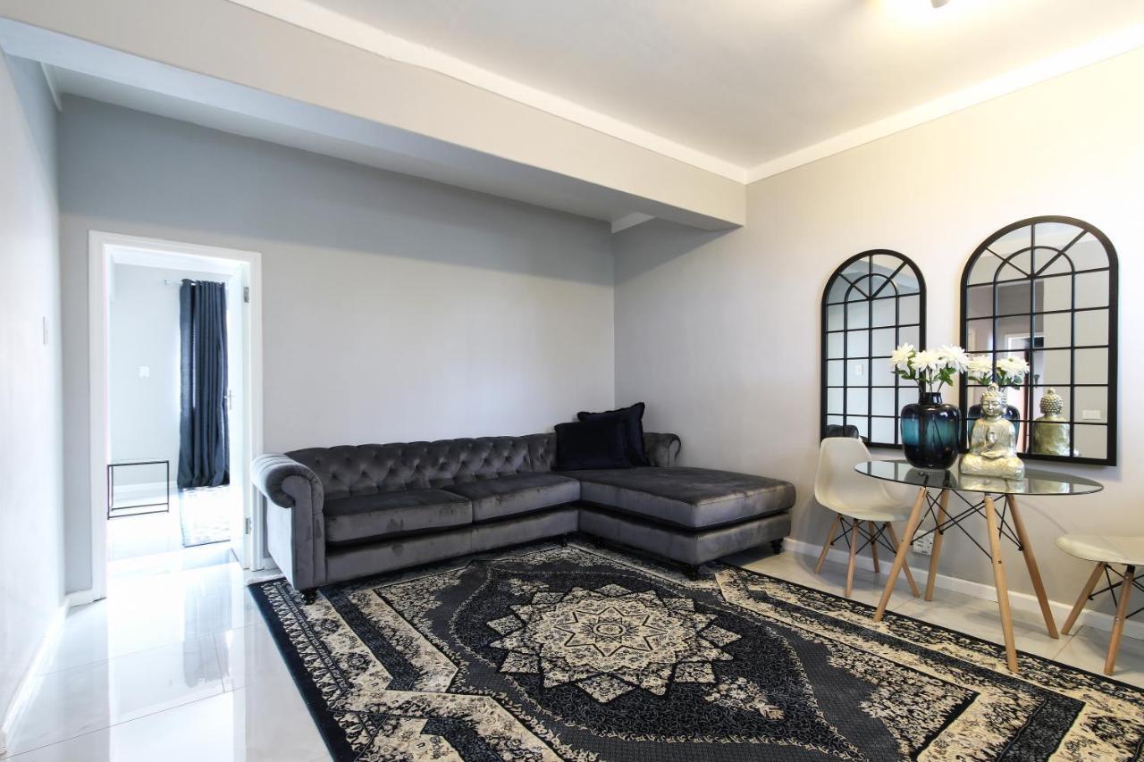 Nederburg, Sea Point, 2 Bed Apt - New Кейптаун Экстерьер фото