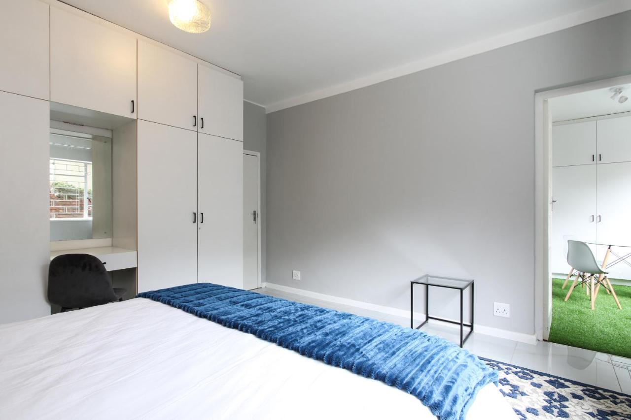 Nederburg, Sea Point, 2 Bed Apt - New Кейптаун Экстерьер фото